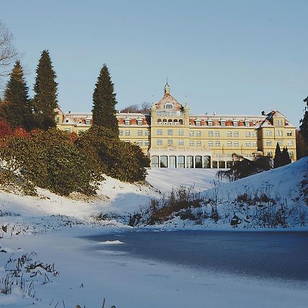 Hotel Vejlefjord Stouby Экстерьер фото