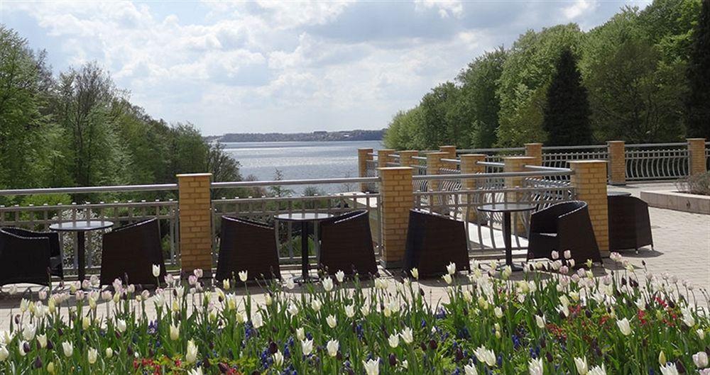 Hotel Vejlefjord Stouby Экстерьер фото