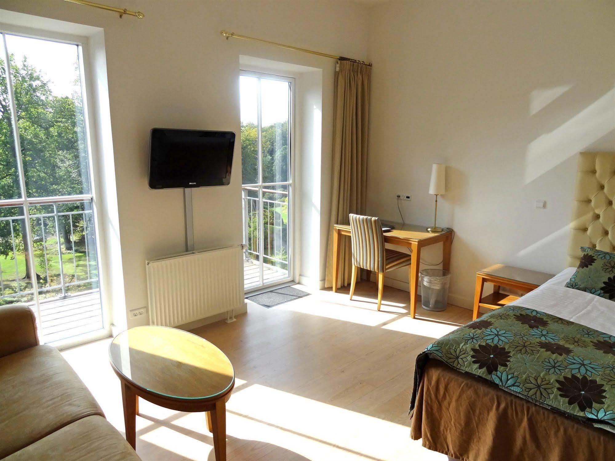 Hotel Vejlefjord Stouby Экстерьер фото