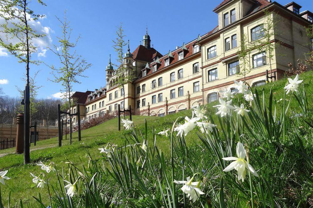 Hotel Vejlefjord Stouby Экстерьер фото