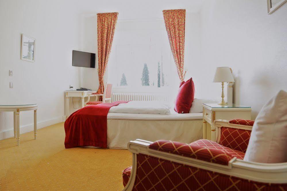 Hotel Vejlefjord Stouby Экстерьер фото