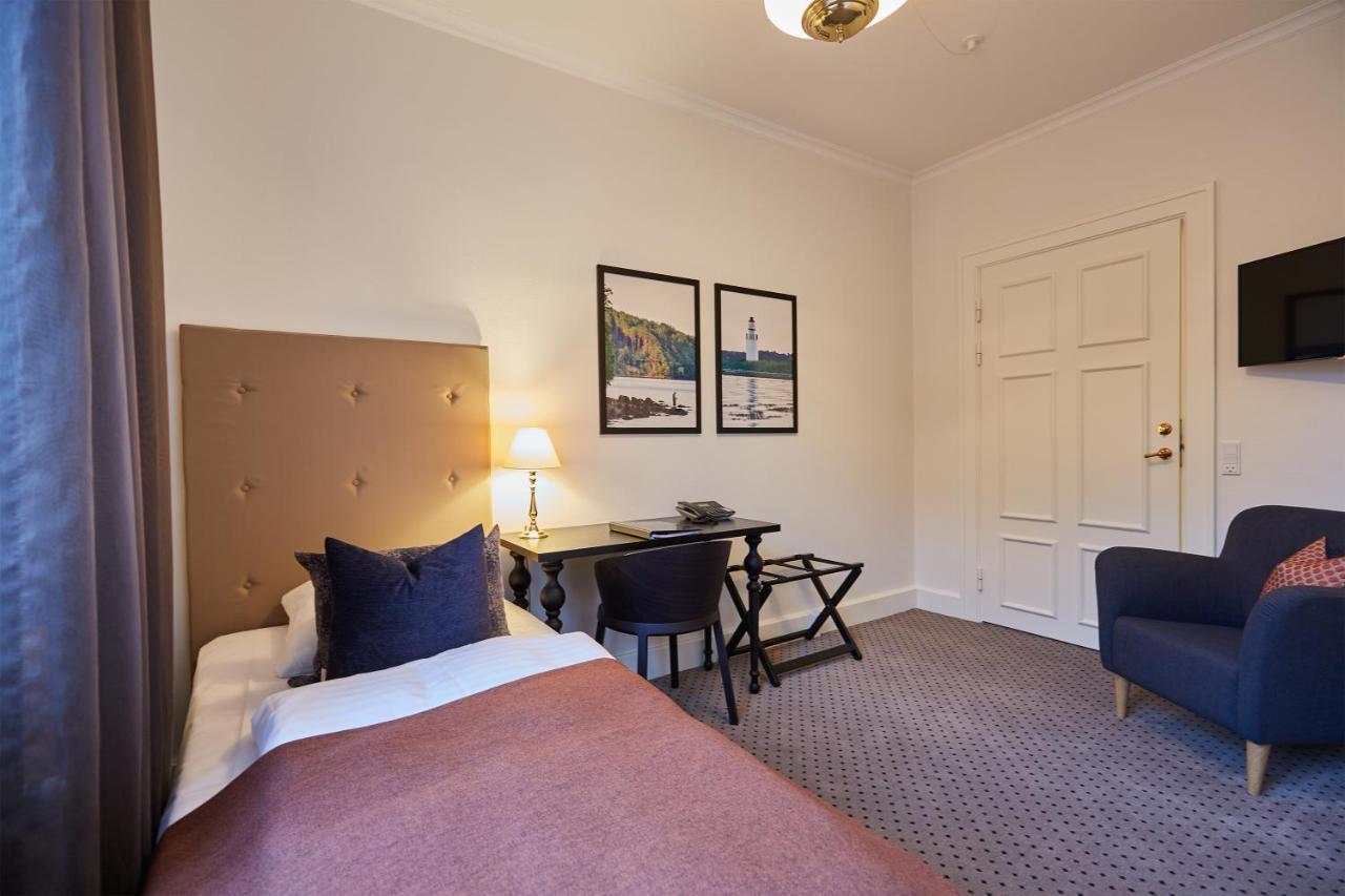 Hotel Vejlefjord Stouby Экстерьер фото