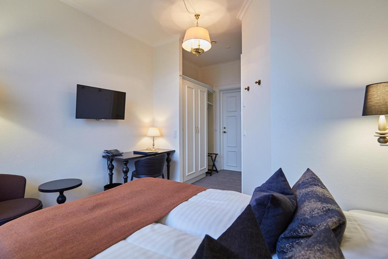 Hotel Vejlefjord Stouby Экстерьер фото
